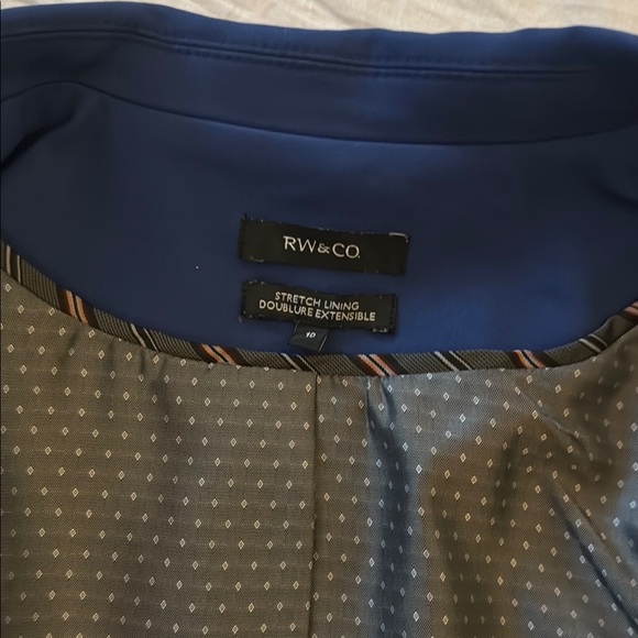 RW&CO. Elegant Blue Women's Blazer with stretch lining. Size 10. - Picture 8 of 13